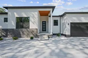 2069 Mattingly Rd, Hinckley, OH 44233 - Photo 2