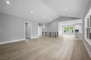 2069 Mattingly Rd, Hinckley, OH 44233 - Photo 6