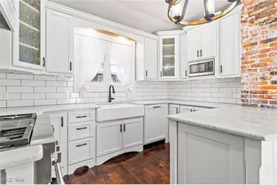 236-238 W Liberty Street, Medina, OH 44256 - Photo 2