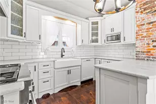 236-238 W Liberty St, Medina, OH 44256 - Photo 2