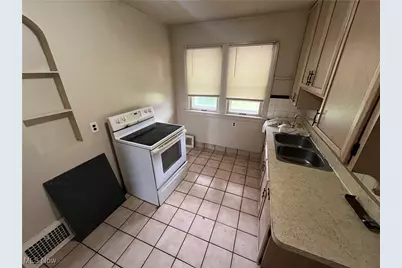 16016 S Lotus Drive, Loveland, OH 44128 - Photo 6