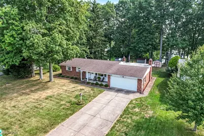 25 Lakeshore Drive, Struthers, OH 44471 - Photo 2