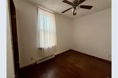 4254 Harrison Street, Bellaire, OH 43906 - Photo 8