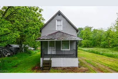 11344 Walnut Avenue NE, Alliance, OH 44601 - Photo 1