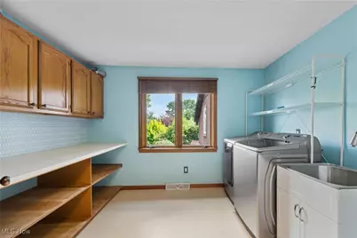 2317 Raintree Street NE, Canton, OH 44705 - Photo 28