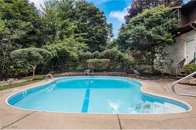 2317 Raintree Street NE, Canton, OH 44705 - Photo 38