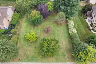 2317 Raintree St NE, Canton, OH 44705 - Photo 40