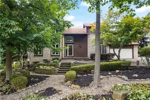 2317 Raintree St NE, Canton, OH 44705 - Photo 1