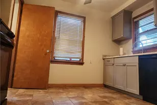 440 E 271st St, Euclid, OH 44132 - Photo 10