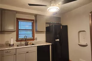 440 E 271st St, Euclid, OH 44132 - Photo 8