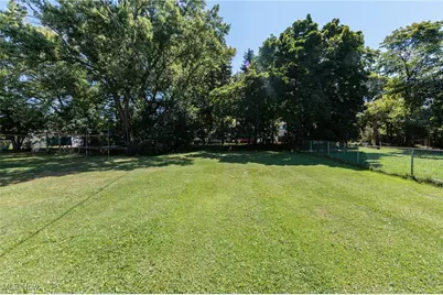 2207 Campus Road, Beachwood, OH 44122 - Photo 48