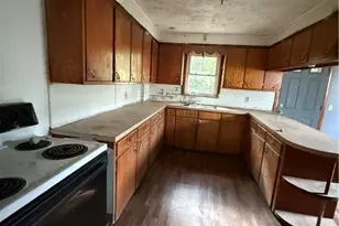 413 Newton Ave NW, Canton, OH 44703 - Photo 4