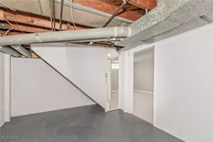 1590 Dennis Dr, Wickliffe, OH 44092 - Photo 44