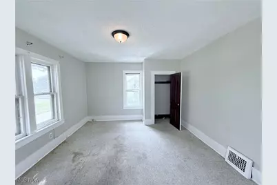 1511 2nd Street NE, Canton, OH 44704 - Photo 8