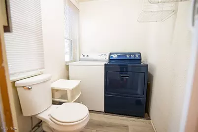 209 Elm Street, Belpre, OH 45714 - Photo 12