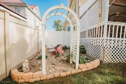 209 Elm Street, Belpre, OH 45714 - Photo 38