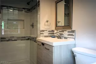 3710 Strandhill Rd, Huber Heights, OH 44122 - Photo 18