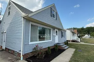 30243 Truman Ave, Wickliffe, OH 44092 - Photo 2