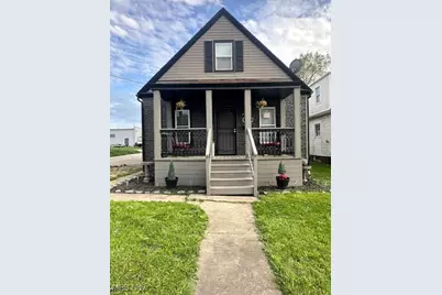 216 E 33rd Street, Lorain, OH 44055 - Photo 1