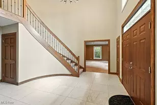 3721 Sanctuary Dr, Bath, OH 44333 - Photo 14