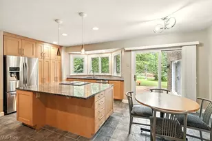 3721 Sanctuary Dr, Bath, OH 44333 - Photo 8