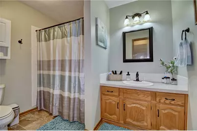 247 Kent Circle NE, New Philadelphia, OH 44663 - Photo 16