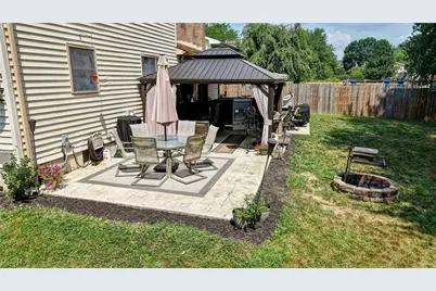 247 Kent Circle NE, New Philadelphia, OH 44663 - Photo 24