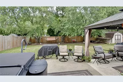 247 Kent Circle NE, New Philadelphia, OH 44663 - Photo 28