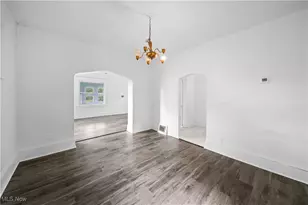 148 St Louis Ave, Youngstown, OH 44507 - Photo 4