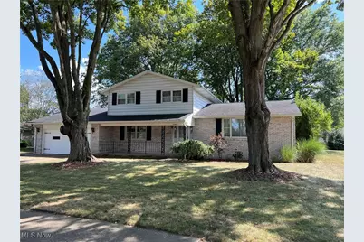 1354 Independence Circle SE, New Philadelphia, OH 44663 - Photo 1