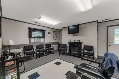 112 Vine Street, Wellington, OH 44090 - Photo 6