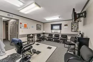 112 Vine St, Wellington, OH 44090 - Photo 8