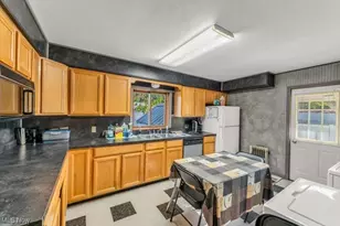 112 Vine St, Wellington, OH 44090 - Photo 16