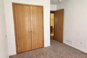 2951 Megan Cir, Youngstown, OH 44505 - Photo 14