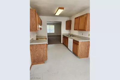 2951 Megan Circle, Youngstown, OH 44505 - Photo 6