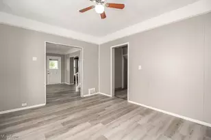 2124 W 101st St, Loveland, OH 44102 - Photo 18