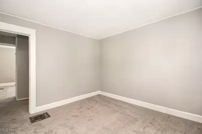 2124 W 101st Street, Loveland, OH 44102 - Photo 8