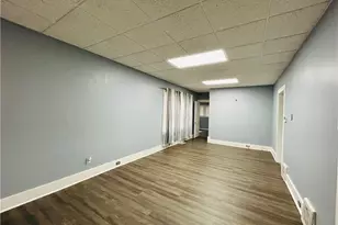 1329 East St, Follansbee, WV 26037 - Photo 4