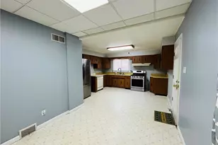 1329 East St, Follansbee, WV 26037 - Photo 6