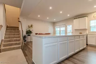 34615 Ethan Way, Willoughby, OH 44094 - Photo 8