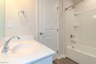 34615 Ethan Way, Willoughby, OH 44094 - Photo 28