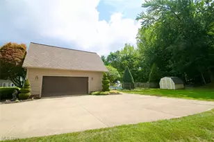 2155 Ridgebury Dr, Painesville Twp, OH 44077 - Photo 10