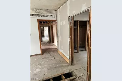 1270 E 58th Street, Loveland, OH 44103 - Photo 14