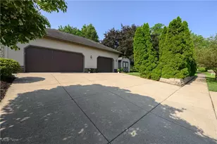 986 S Azalea Blvd, Barberton, OH 44203 - Photo 10