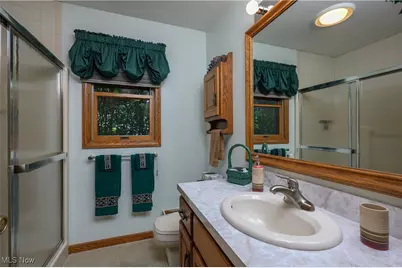 986 S Azalea Boulevard, Barberton, OH 44203 - Photo 18