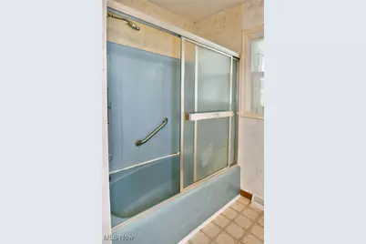 2566 Warren Burton Road, Worthington, OH 44470 - Photo 24