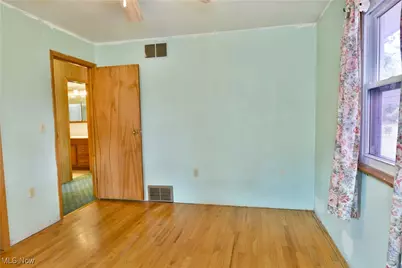 2566 Warren Burton Road, Worthington, OH 44470 - Photo 30