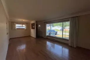 701 E 315th St, Willowick, OH 44095 - Photo 10