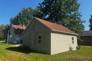 6926 MacKenzie Rd, Olmsted Falls, OH 44138 - Photo 10