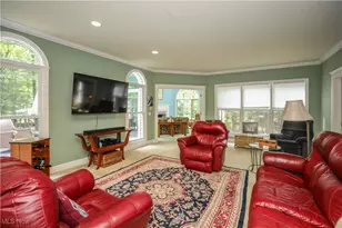 831 Meadowbrook Dr, Aurora, OH 44202 - Photo 12